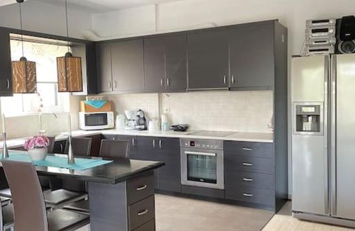Nea Makri Villa | Sweet Makri Suite