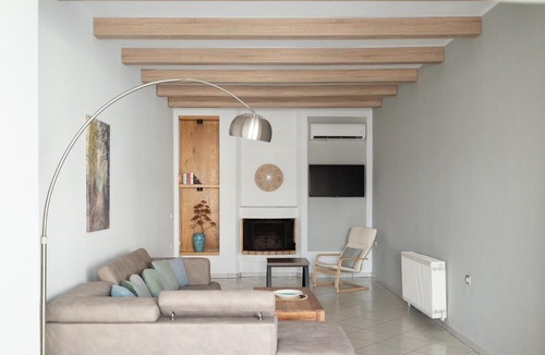 Kato Galatas Apartment | Teacher's Home - Beach at your Doorstep by 8essentially