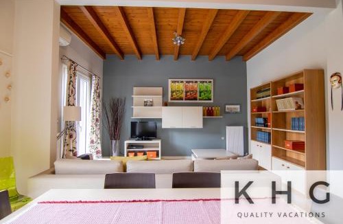 Argostoli Town Apartment | Terraced Maisonette in Argostoli!