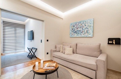 Pangrati Apartment | The Apex Boutique B2 Apartment with Balcony, Wi-Fi, and Air Conditioning