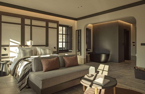 Tsepelovo House | The Grand View Suite with large Veranda by Oreno