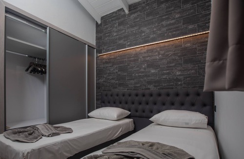 Lassi Hotel | The L Suites & Apartments