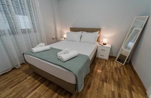 Ioannina Town Centre Apartment | The Little Pigeon - Green
