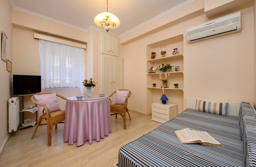 Sinarades Apartment | The Old Mansion One Bedroom Apartment
