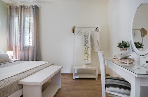 Argostoli House | THE OLIVE TREE COTTAGE