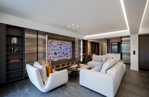 Athens City Centre Apartment | The Philosopher's Temple