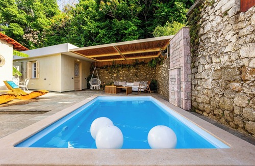 Kalamata Villa | The Secret Garden - Courtyard & Private Pool Villa