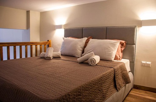 Galatas Apartment | The Wood Loft poros view