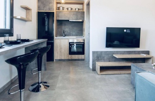 Nea Iraklia Apartment | TheaSea Luxury Suites - Apartment Suite