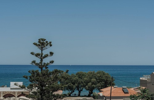 Kato Stalos House | Thelesi Apartments