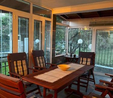 Nea Iraklia House | THEOHARIS SUMMERHOUSE