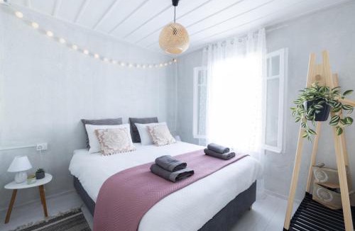 Nafplion City Centre House | Theros Cottage - garden & sea breeze