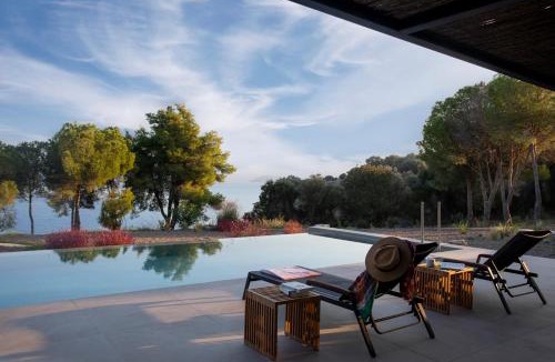 Amfilochia Villa | Theros Estate