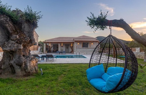 Porto Koukla Villa | Tierra Olivo Villas
