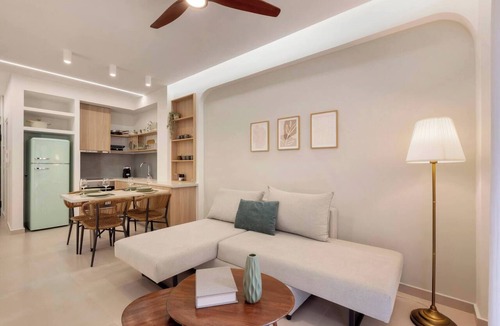 Petralona Apartment | Timonos11 - Stylish apartment in Petralona