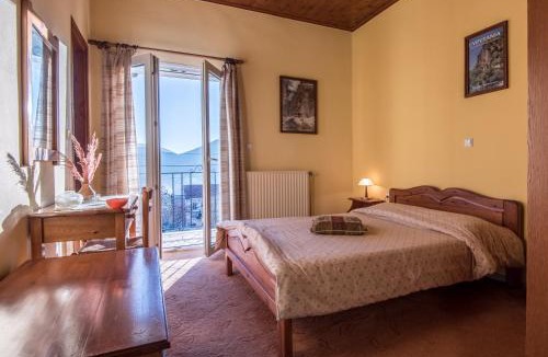 Karpenisi House | To Aidoni