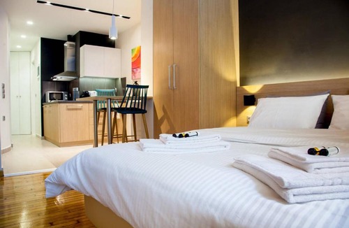 Pangrati Apartment | TONI'S Fashionable Studio near Presidential Garden