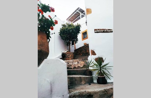 Pefki House | Traditional House Utopia in Pefki, Makry Gialos