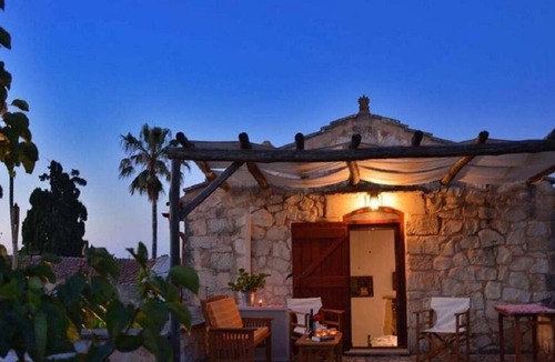Vamos House | Traditional Stone House In Vamos