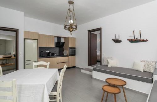 Adamas Apartment | Tsakanos Home