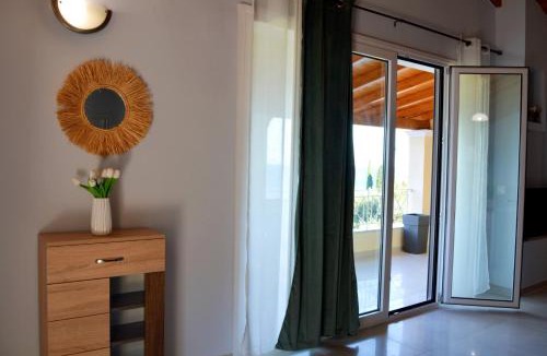 Benitses Apartment | Tsaki seaview apartment