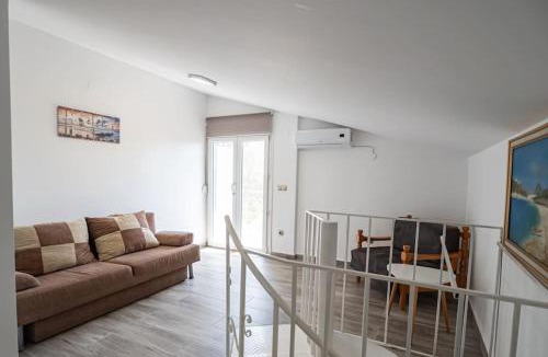 Nea Iraklia Apartment | Twin Maisonette By The Sea #Χ002 Feel Greek