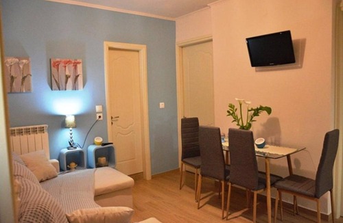 Argostoli Town Apartment | Two Bedroom Apartment with Balcony - Contessa Elli Residences