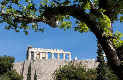 Makrigianni Apartment | Unbeatable Acropolis | Elegant 2-Bedroom Apartment on Areopagitou