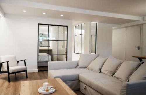 Karystos Apartment | Underground Luxury Living