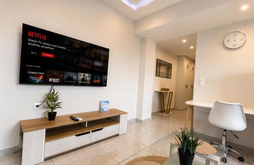 Ampelokipoi-Menemeni Apartment | Urban Rail by InFox Suites