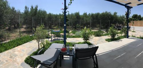 Petrokefalion House | UTOPIA RESIDENCES Gaia House