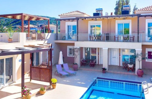 Nopigia House | Vacation home Azure Villa with Private Pool in Nopigia - 6 persons, 3 bedrooms