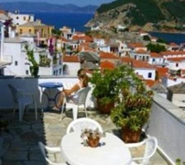 Skopelos Town Apartment | Vardiola Apartments