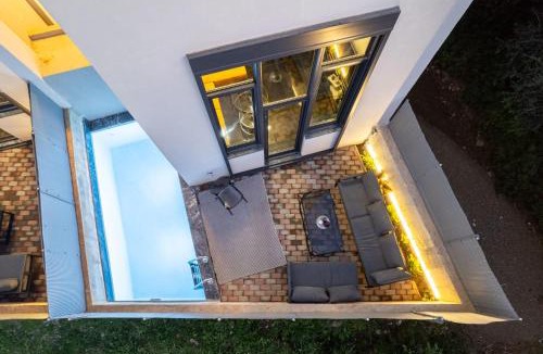 Anatolikos Sinikismos Apartment | Ventiri Lofts - Kalamata Luxury Penthouses