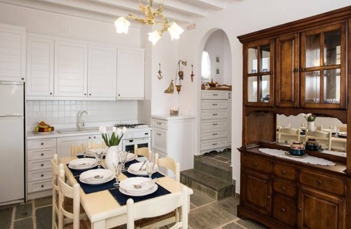 Kalafatis Apartment | VENUS Myconian Residences-Venus