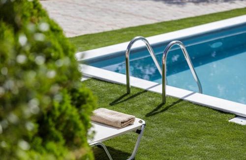 Agia Pelagia Villa | Veranda Sea View Villa, Walking Distance to Beach, By ThinkVilla