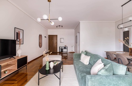 Chalandri Apartment | Vibrant Living in Chalandri