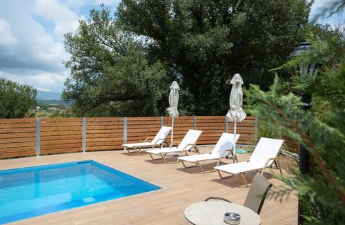 Vatos Villa | Villa Adriana - Three Bedroom Villa, Sleeps 6