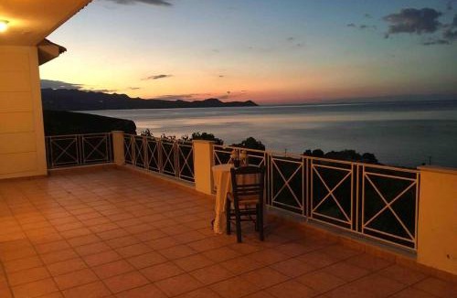 Vromolimnos Villa | Villa Aegean