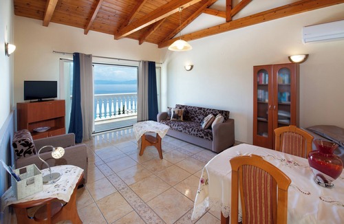 Gaios Apartment | Villa Avgerini Paxos I: Deluxe beachfront apartment with breathtaking sea views