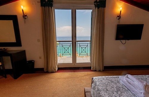 Benitses Villa | Villa Benele on the beach, Greece on Corfu