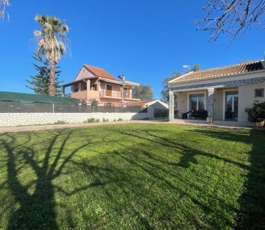 Lefkimmi Villa | Villa Boltado