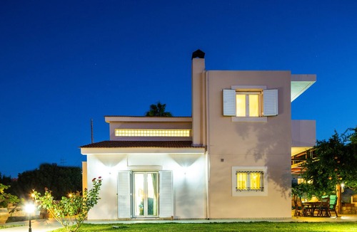 Adele Villa | Villa Carpe Diem -Luxury Villa with private pool 2 km from the beach!