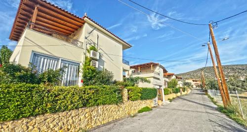 Korfos House | Villa Dalia - Korfos Korinthos