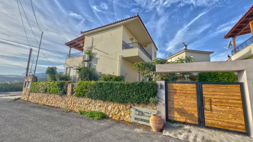 Korfos House | Villa Dalia - Korfos Korinthos