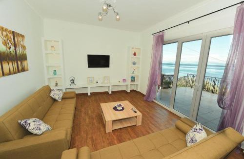 Benitses Villa | Villa Despina Benitses