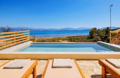 Apraos Villa | Villa Dimakos by Villa Plus