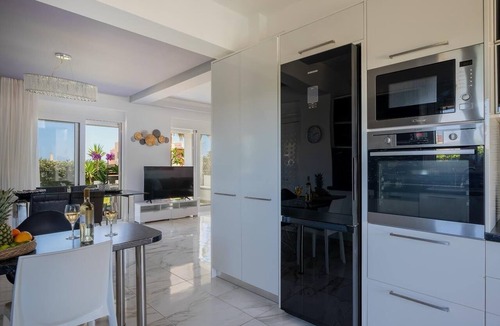 Pigianos Kampos Villa | Villa Elena Beach with 2 bedrooms, Heated Pool & Jacuzzi just 70m from Sea