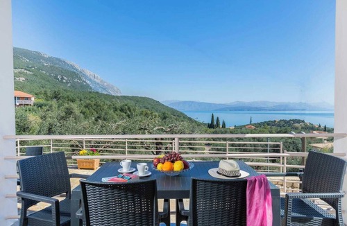 Pirgi Villa | Villa Elli near Barbati with private pool
