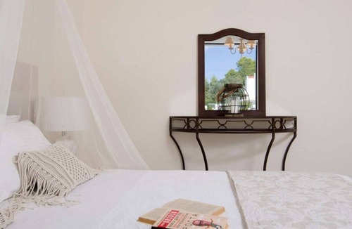 Paliouri Villa | Villa Ermioni by Fantasia Villas